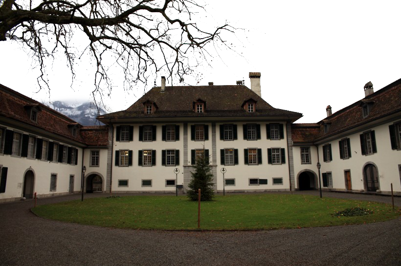 interlaken lake thun jungfrau travel swiss town of interlaken 3